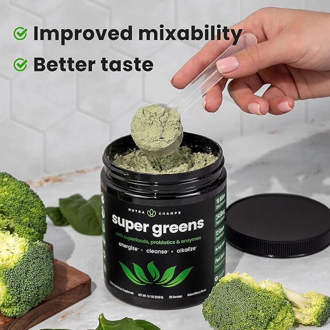 NutraChamps Super Greens Powder – Organic Superfood Blend with Spirulina, Chlorella, Wheatgrass, Probiotics & Digestive Enzymes – Berry Flavor – 9 oz